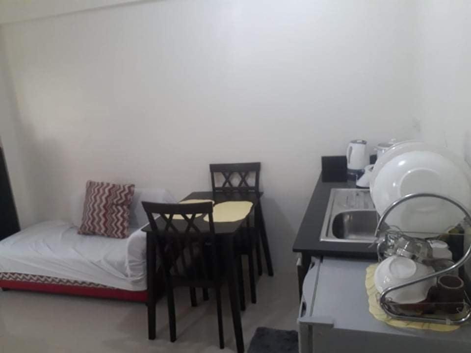 Your City•Home Apartment Paranaque City Exterior foto