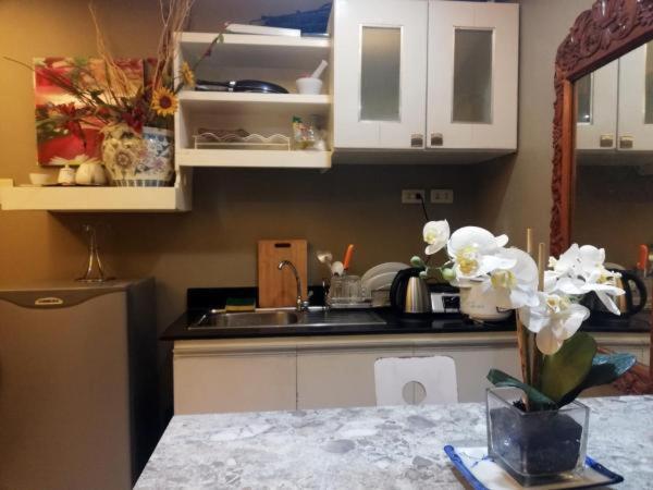Your City•Home Apartment Paranaque City Exterior foto